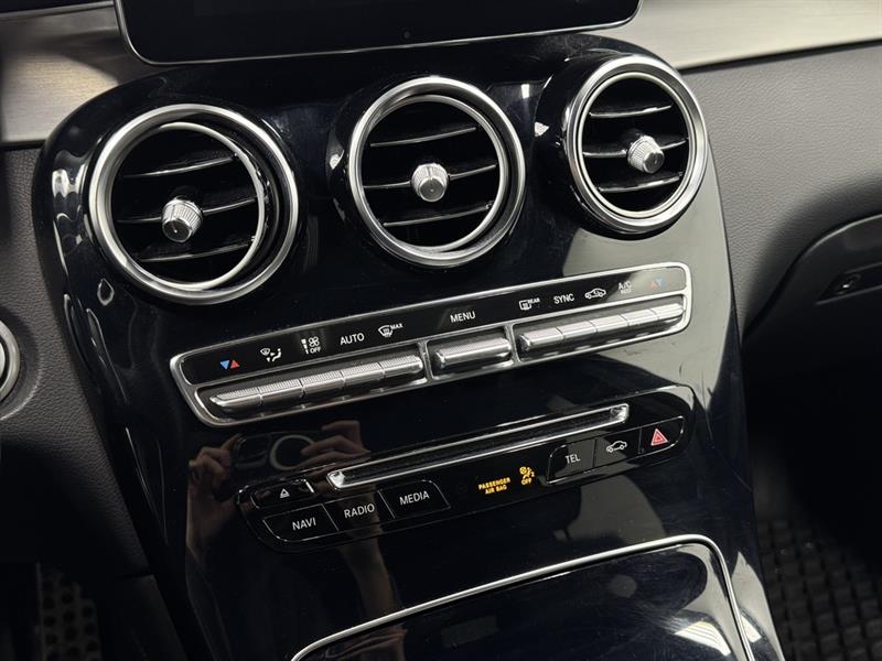 mercedes-benz GLC 2019 - 30