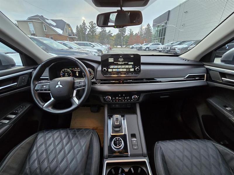 mitsubishi Outlander 2022 - 14