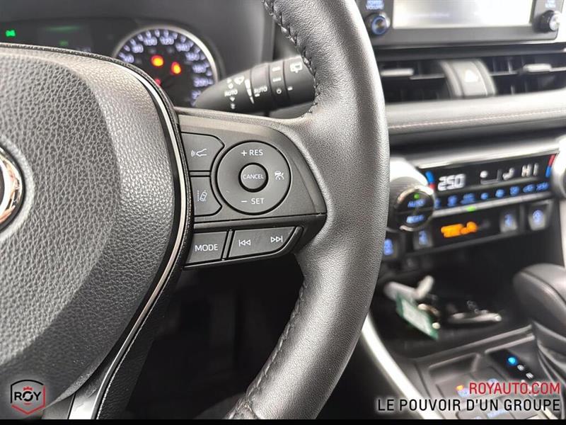 toyota RAV4 2021 - 12