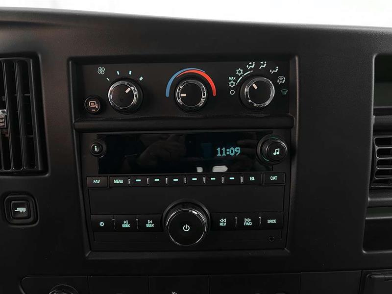 gmc Savana 2022 - 13