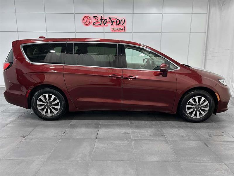 chrysler Pacifica 2022 - 9