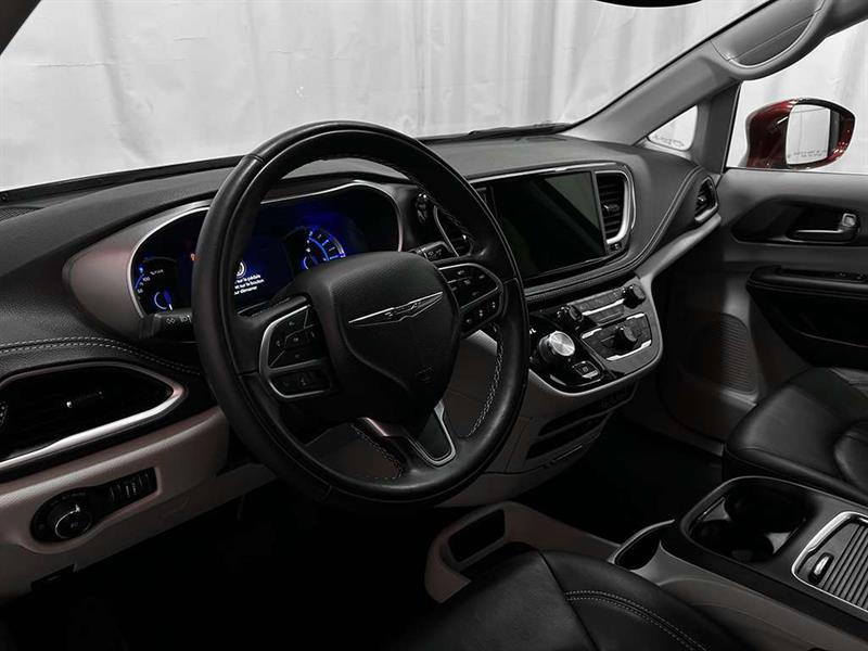 chrysler Pacifica 2022 - 10