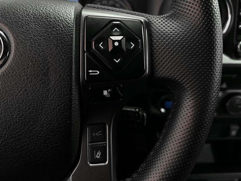 toyota Tacoma 2023 - 17