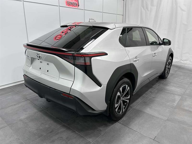 toyota bZ4X 2025 - 8