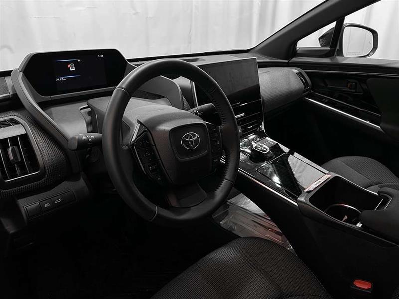 toyota bZ4X 2025 - 10