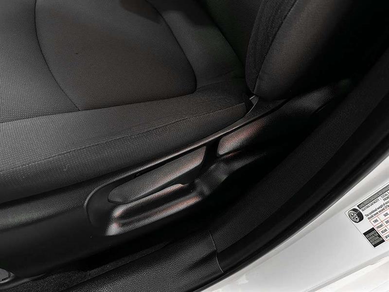 toyota Corolla 2021 - 13