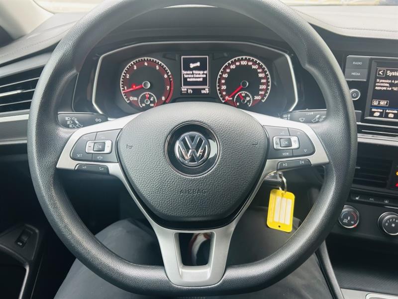 volkswagen Jetta 2019 - 15