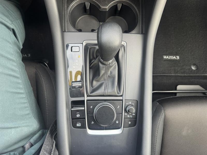 mazda Mazda3 2019 - 24