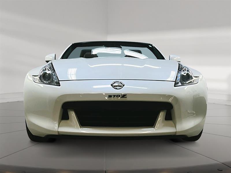 nissan 370Z 2010 - 8