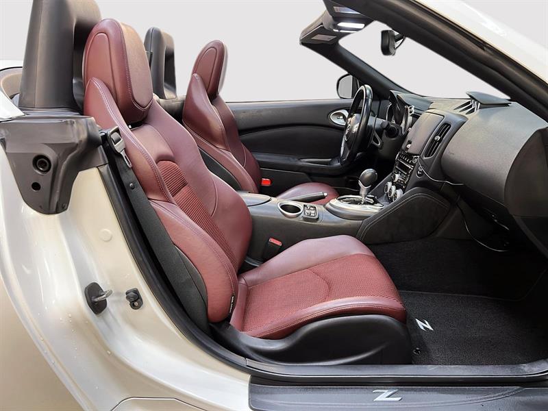 nissan 370Z 2010 - 11