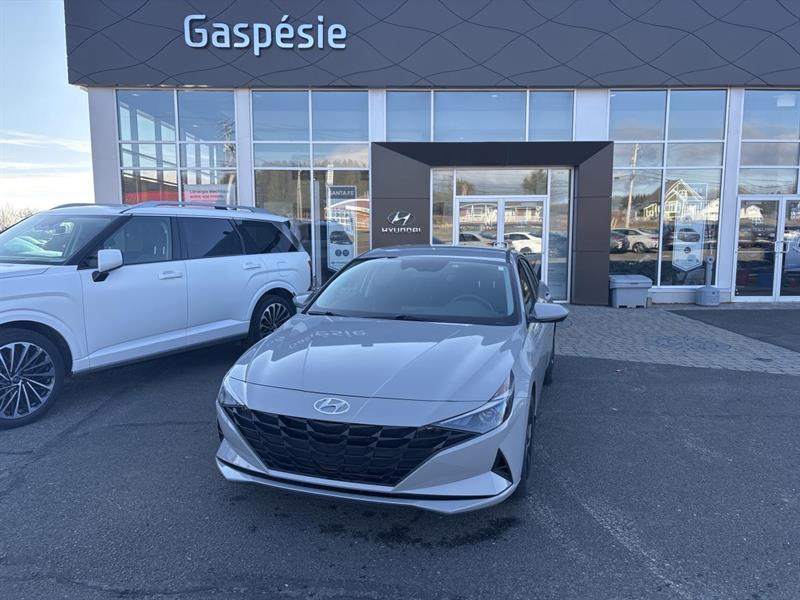 hyundai Elantra 2022 - 2