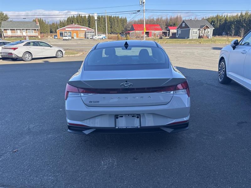 hyundai Elantra 2022 - 4