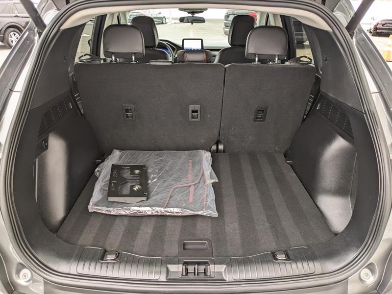 ford Escape 2022 - 24