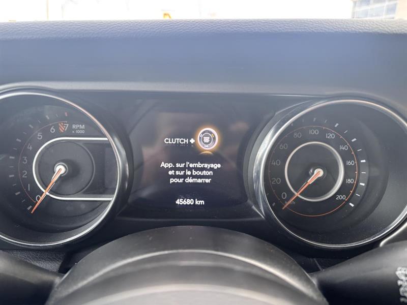 jeep Wrangler 2022 - 12