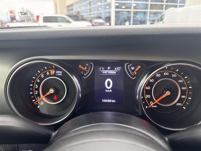 jeep Wrangler 2020 - 11