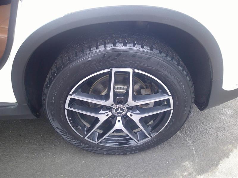 mercedes-benz GLC 2019 - 15