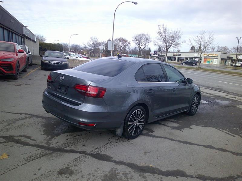 volkswagen Jetta 2017 - 3