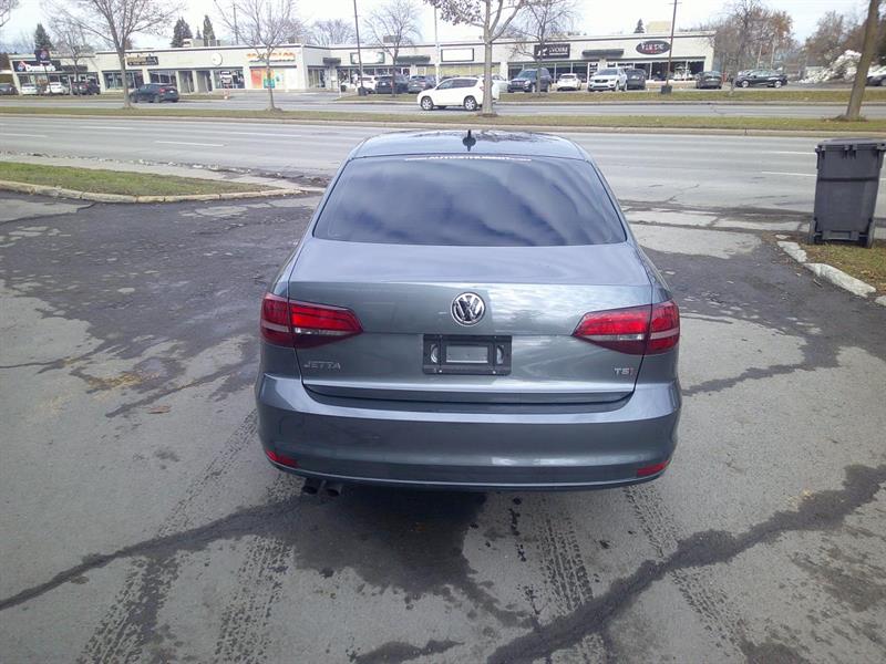 volkswagen Jetta 2017 - 4