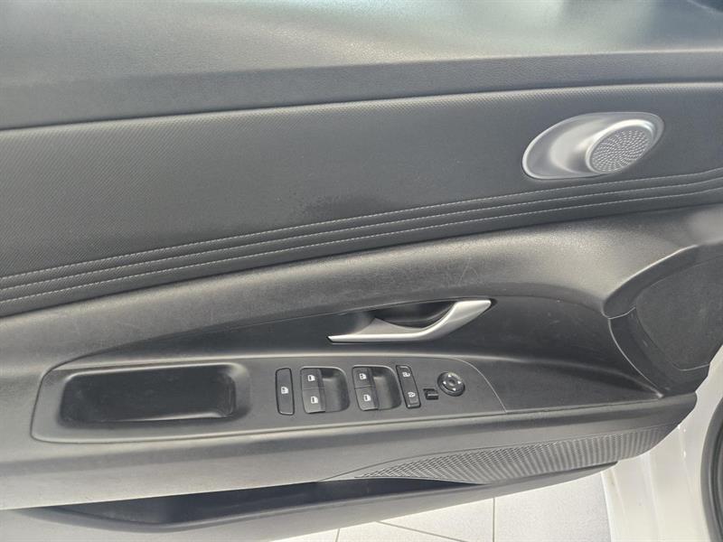 hyundai Elantra 2022 - 14