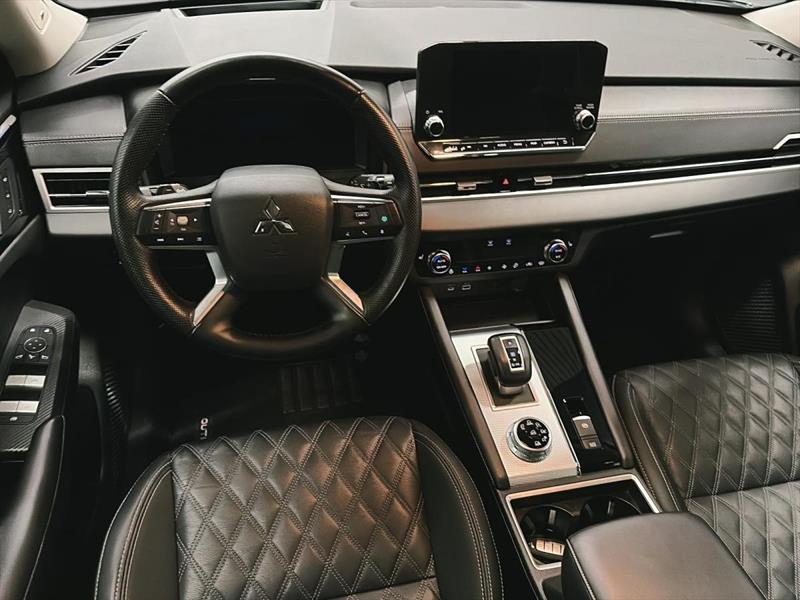 mitsubishi Outlander 2024 - 10
