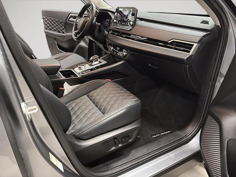 mitsubishi Outlander 2024 - 27