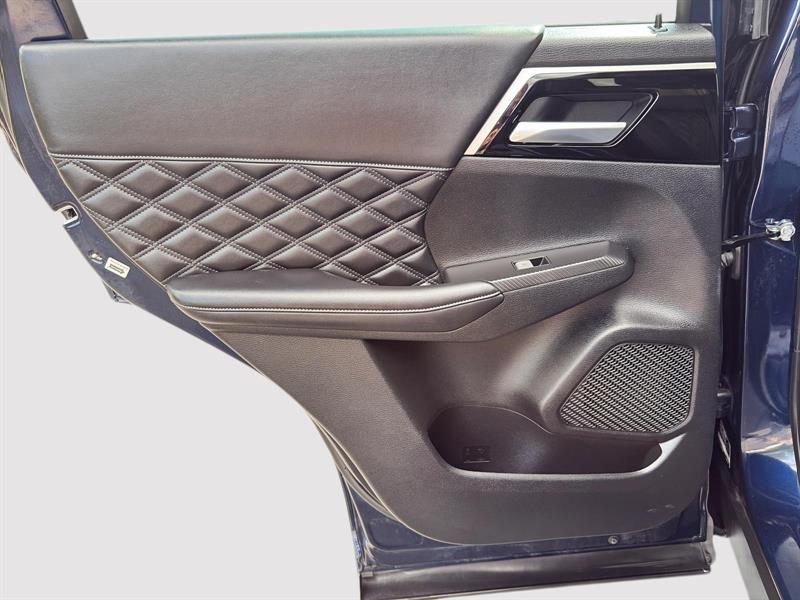 mitsubishi Outlander 2023 - 13