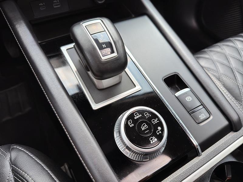 mitsubishi Outlander 2023 - 32