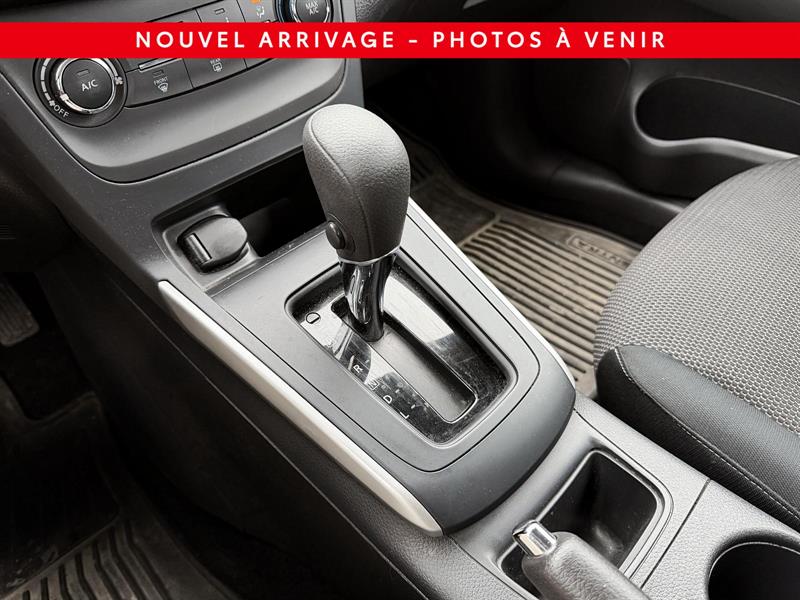 nissan Sentra 2019 - 16