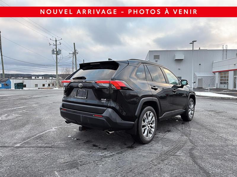 toyota RAV4 2022 - 16