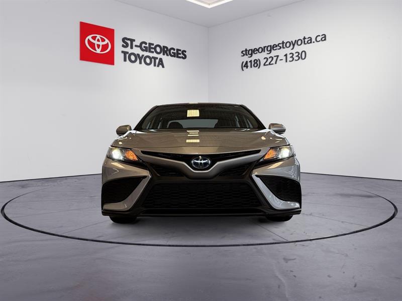 toyota Camry Hybrid 2022 - 10