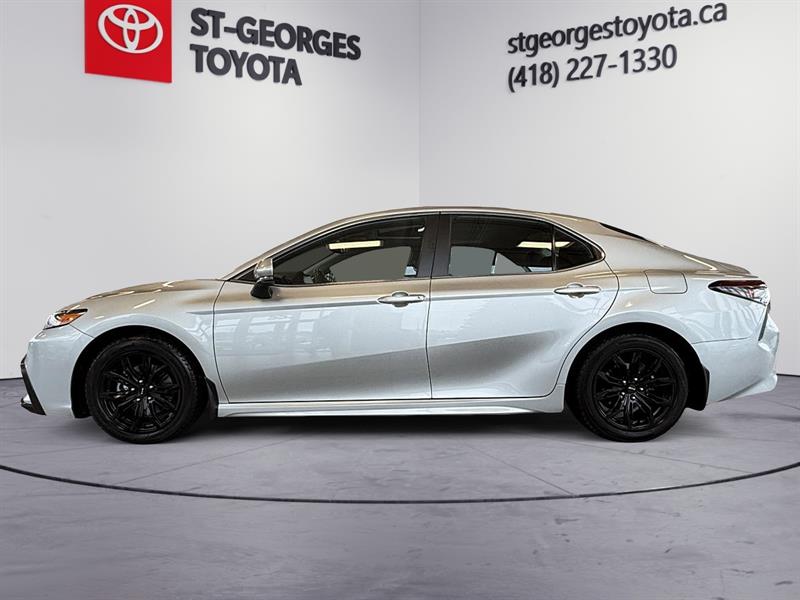 toyota Camry Hybrid 2022 - 16