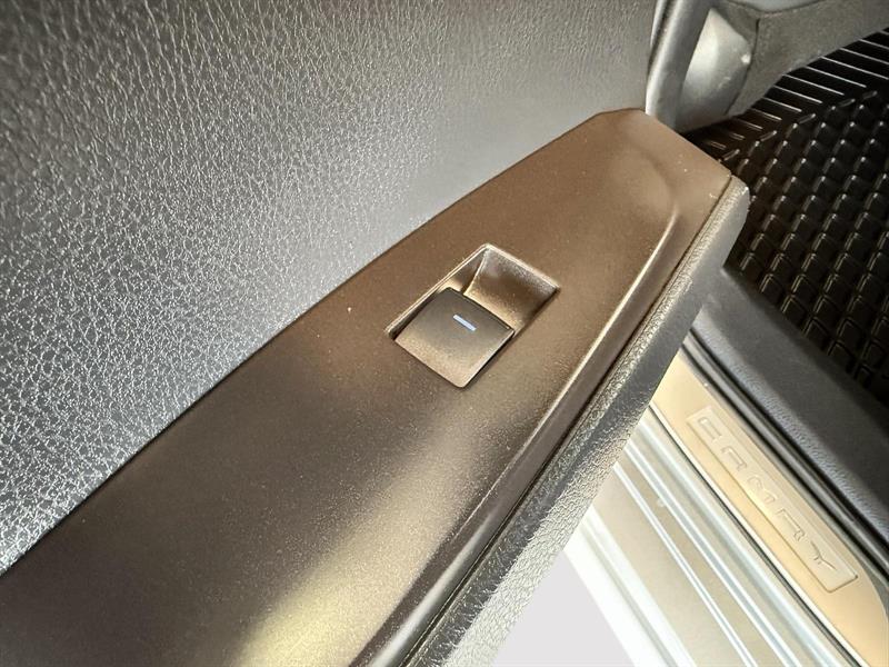 toyota Camry Hybrid 2022 - 19