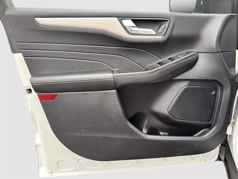 ford Escape 2022 - 17