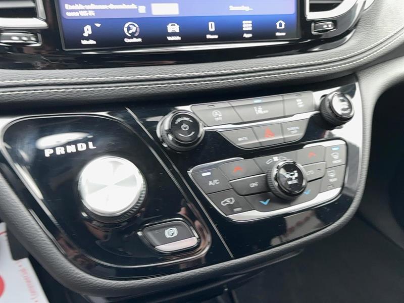 chrysler Pacifica 2022 - 16