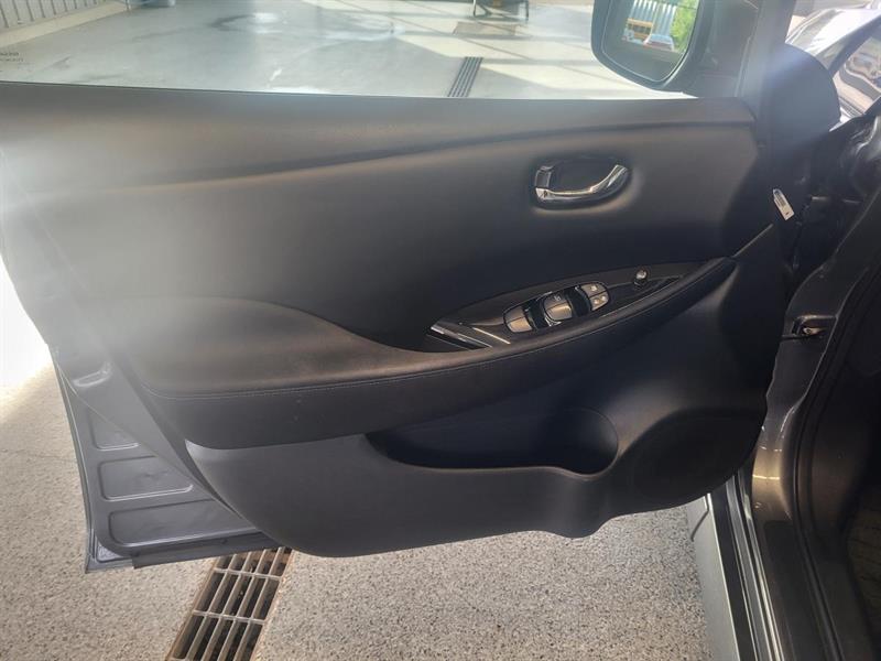 nissan LEAF 2019 - 12