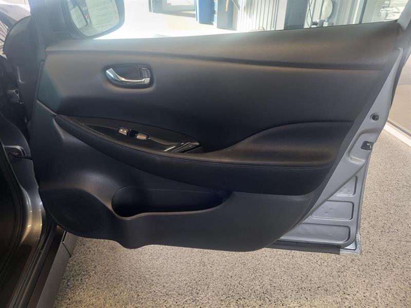 nissan LEAF 2019 - 14