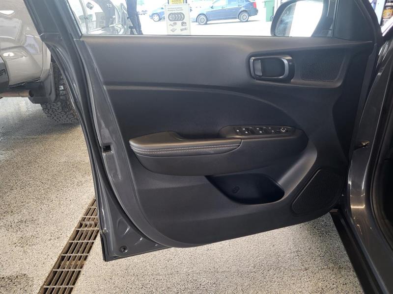 hyundai Venue 2023 - 8