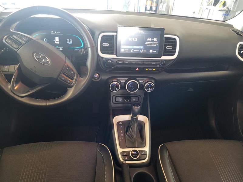 hyundai Venue 2023 - 18