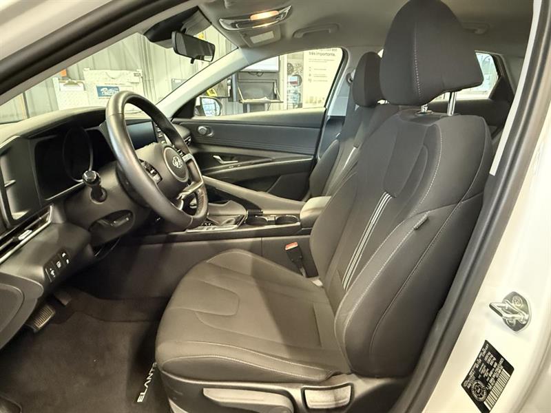 hyundai Elantra hybride 2022 - 13