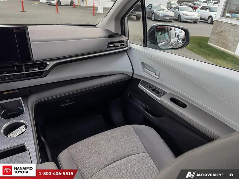 toyota Sienna Hybrid 2025 - 25