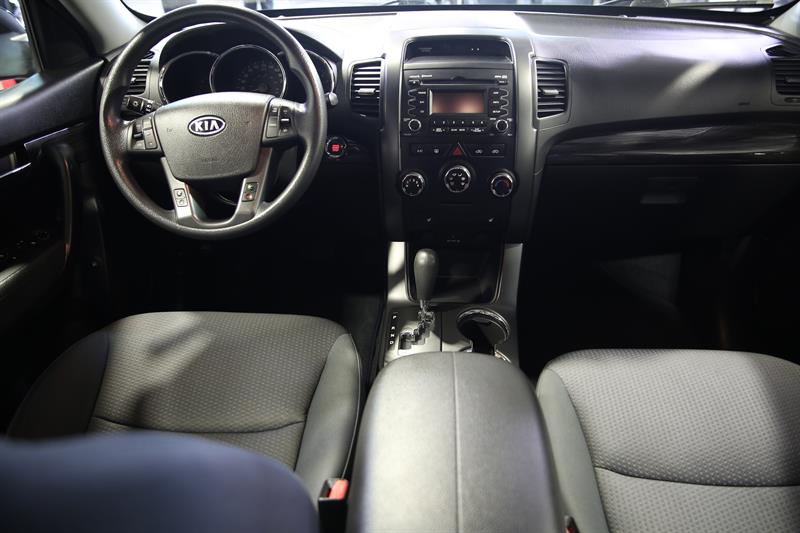 kia Sorento 2012 - 22