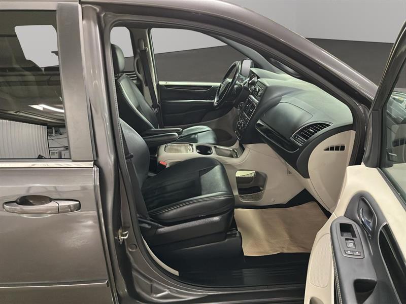 dodge Grand Caravan 2016 - 16