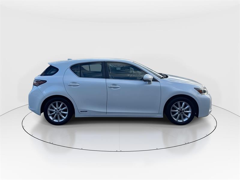 lexus CT 200h 2011 - 10