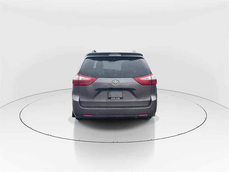 toyota Sienna 2015 - 8