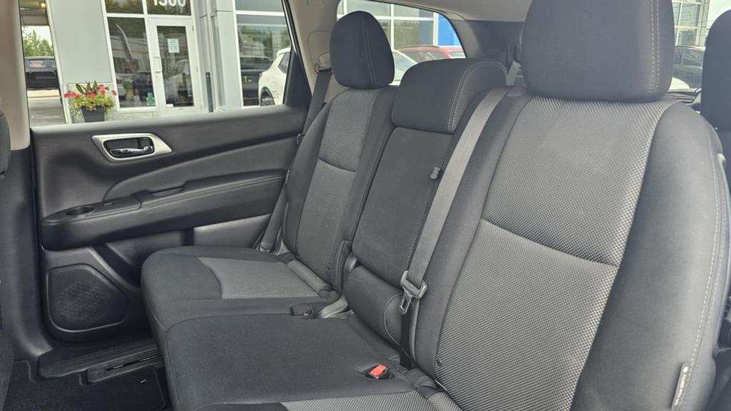 nissan Pathfinder 2018 - 16