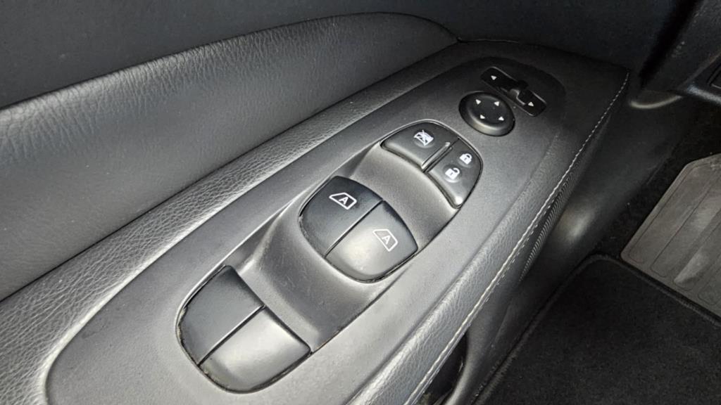 nissan Pathfinder 2018 - 24