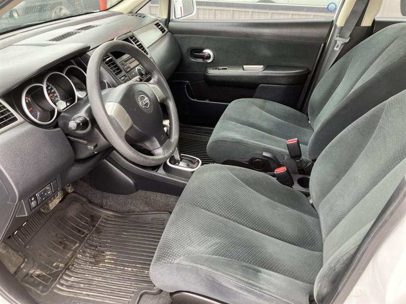 nissan Versa 2011 - 4