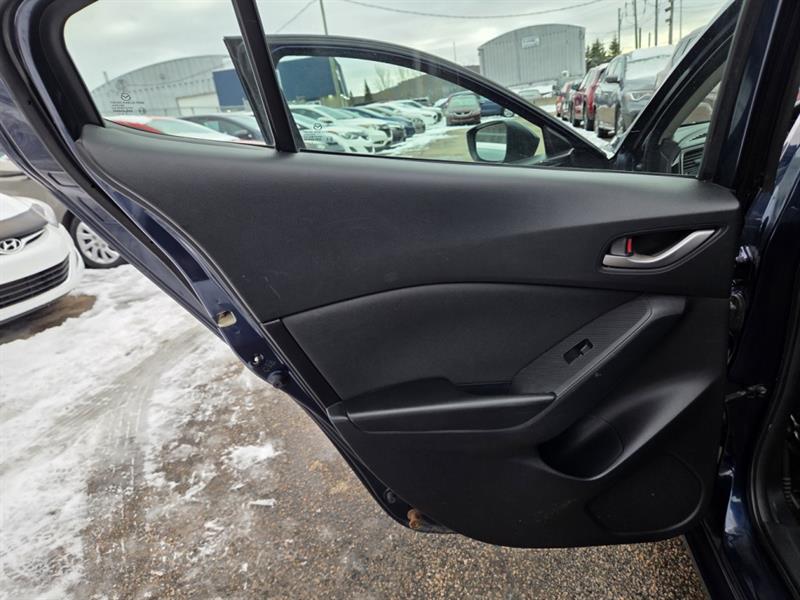 mazda Mazda3 2016 - 21