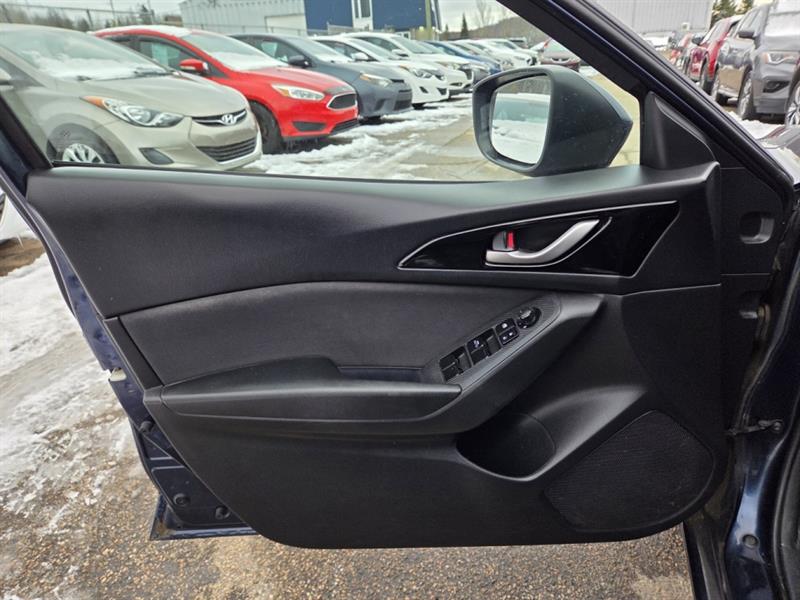 mazda Mazda3 2016 - 22