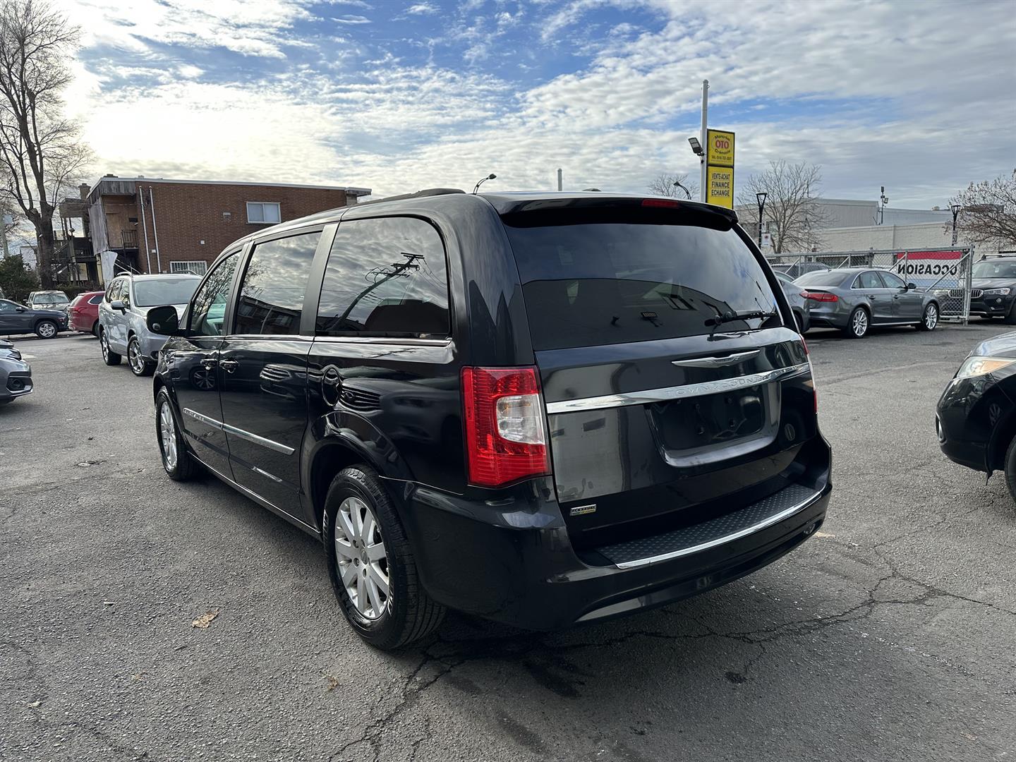 chrysler Town - Country 2014 - 4